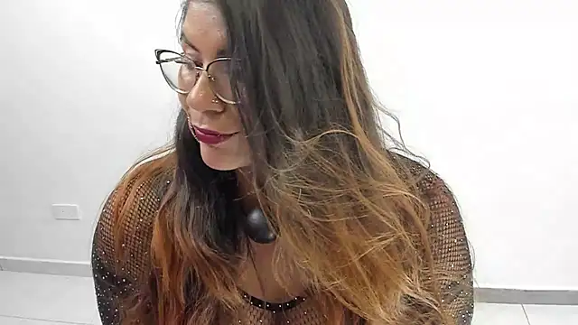 Luna Dumont online show from March 2025 05:28:02 PM