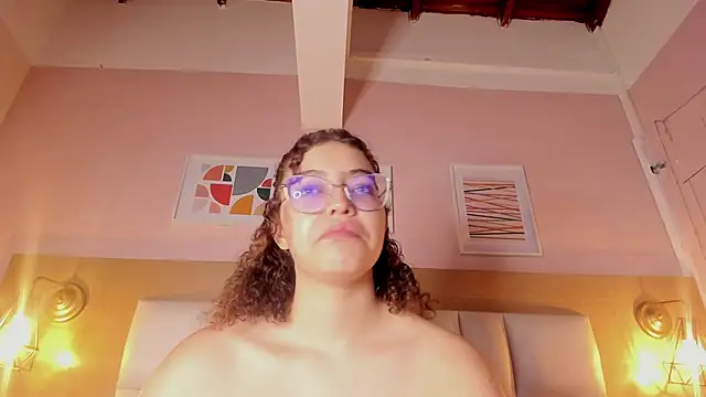 Dollar-girl online show from January 2025 03:00:01 PM