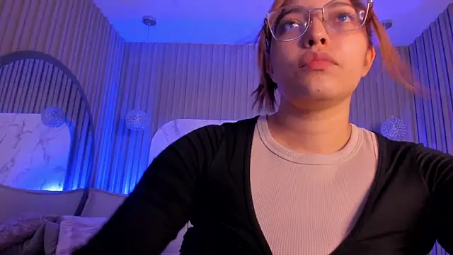 Dollar-girl online show from May 2026 10:47:01 AM