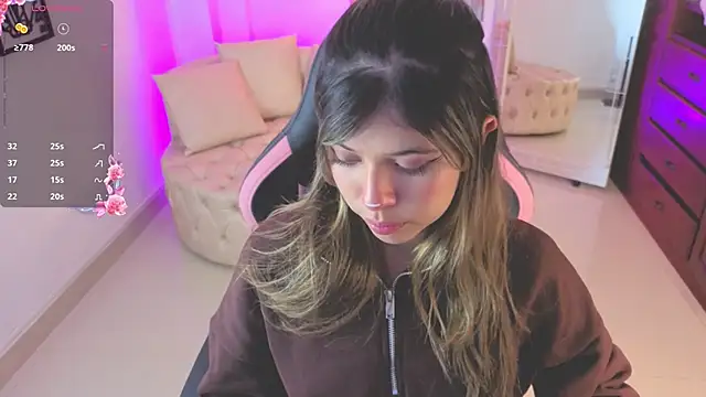 NATAASHA    online show from November 2025 03:18:02 AM