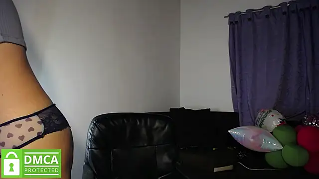 Snapshot of Mr_MrsCurie chatting on November 2025 12:21:01 AM Mr MrsCurie online show from November 2025 12:21:01 AM