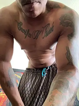 Snapshot of MidnightFlexxx chatting on October 2025 03:23:02 PM MidnightFlexxx online show from October 2025 03:23:02 PM