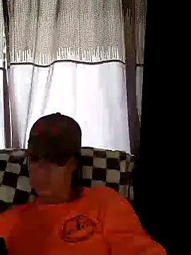 Snapshot of SidneyRaee chatting on March 2025 06:44:01 PM SidneyRaee online show from March 2025 06:44:01 PM