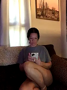 Snapshot of SidneyRaee chatting on September 2025 03:34:01 PM SidneyRaee online show from September 2025 03:34:01 PM