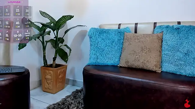 Snapshot of kayleeScott chatting on January 2025 01:05:02 AM kayleeScott online show from January 2025 01:05:02 AM