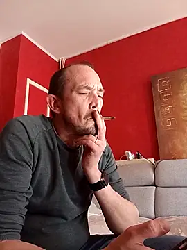 Snapshot of Denislamalice34 chatting on February 2026 01:10:01 PM Denislamalice34 online show from February 2026 01:10:01 PM