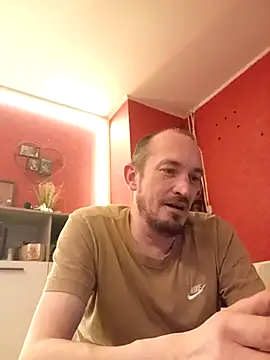 Snapshot of Denislamalice34 chatting on February 2026 07:54:02 PM Denislamalice34 online show from February 2026 07:54:02 PM