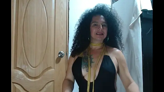 Snapshot of abbycrespa chatting on February 2025 08:04:02 PM abbycrespa online show from February 2025 08:04:02 PM