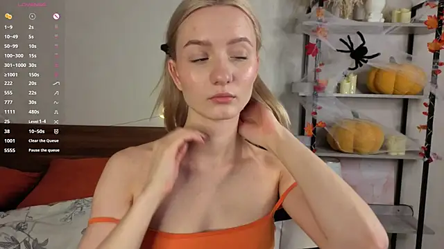 Snapshot of IdaValenti chatting on November 2025 11:14:02 PM IdaValenti online show from November 2025 11:14:02 PM