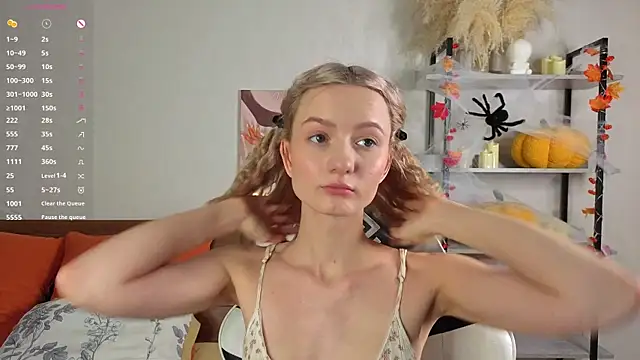 Snapshot of IdaValenti chatting on November 2025 11:10:01 PM IdaValenti online show from November 2025 11:10:01 PM