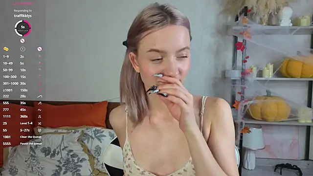 Snapshot of IdaValenti chatting on November 2025 11:04:02 PM IdaValenti online show from November 2025 11:04:02 PM