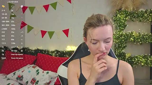 Snapshot of IdaValenti chatting on February 2026 11:10:01 PM IdaValenti online show from February 2026 11:10:01 PM