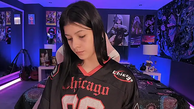 LanaKyutt online show from September 2025 07:17:02 PM