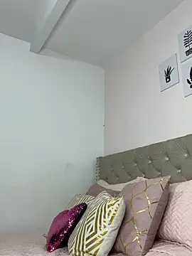 Snapshot of ImAlicee chatting on February 2026 10:58:02 PM ImAlicee online show from February 2026 10:58:02 PM