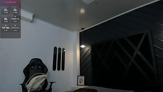 Apolo Bianco  online show from September 2025 11:10:02 PM