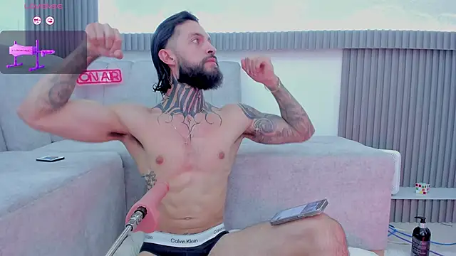 Apolo Bianco  online show from November 2025 10:12:01 PM