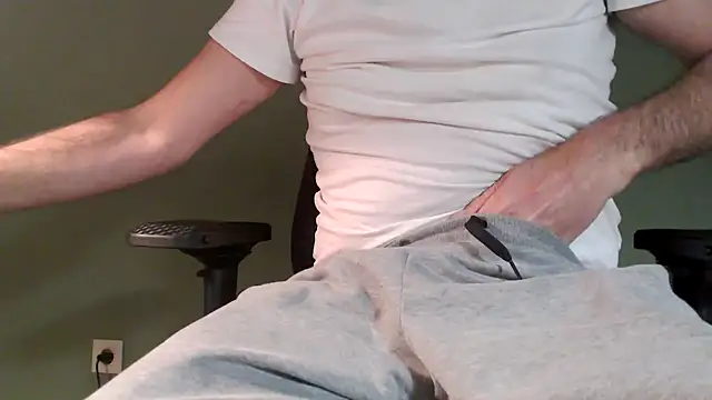 juanpalmox online show from December 2024 07:34:02 PM