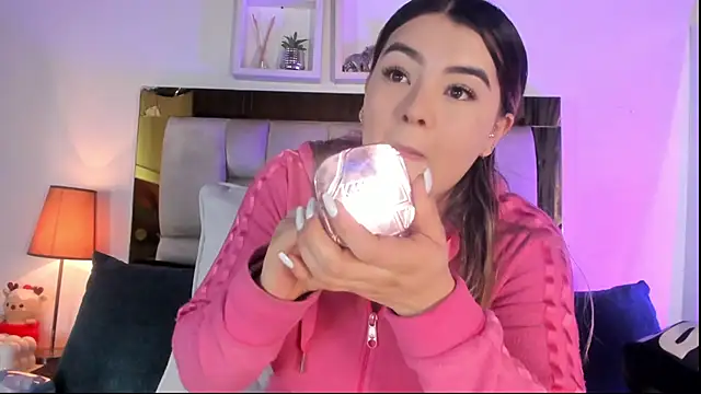 emmy r online show from February 2026 12:09:02 PM