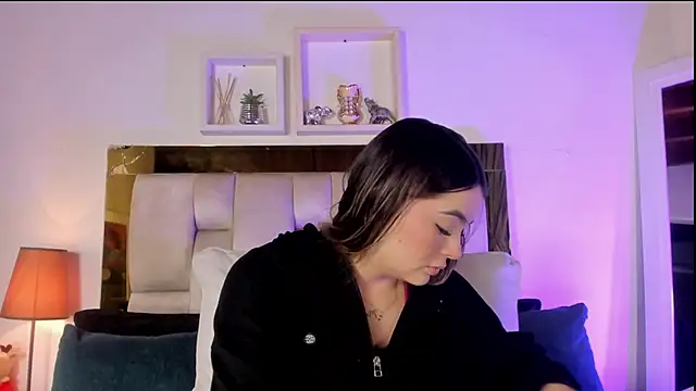 emmy r online show from February 2026 12:05:02 PM