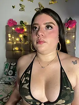 Jullieetta online show from June 2026 11:31:01 AM