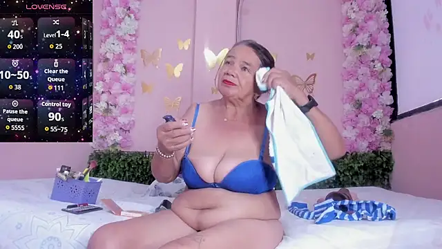 grandmother milf online show from May 2026 12:58:01 PM