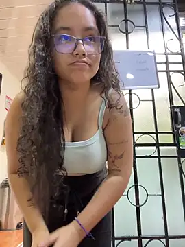 CurlyGirl 1 online show from February 2025 01:48:01 PM