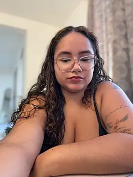 CurlyGirl 1 online show from June 2026 11:21:02 PM
