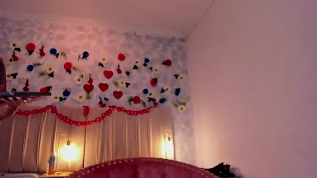 samara smithh online show from February 2025 05:37:02 PM