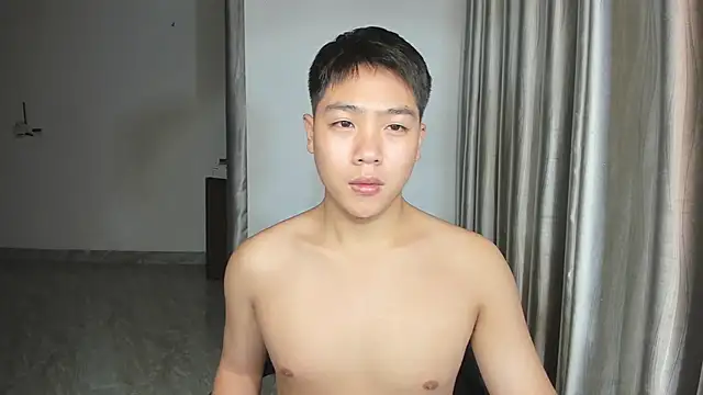 Snapshot of Oliver_Nl chatting on March 2025 03:40:01 PM Oliver Nl online show from March 2025 03:40:01 PM