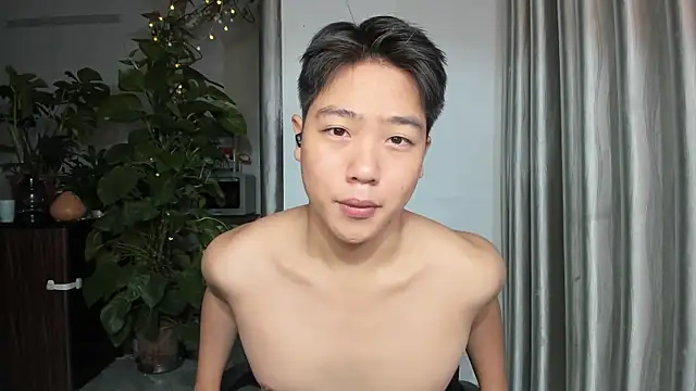 Snapshot of Oliver_Nl chatting on September 2025 04:03:01 AM Oliver Nl online show from September 2025 04:03:01 AM