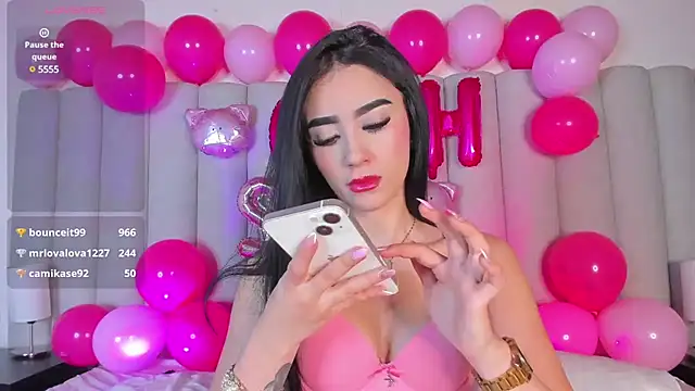 CristalCornner  online show from December 2024 08:14:02 PM