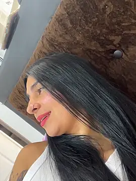 Meganmilk1 online show from April 2026 02:44:01 PM