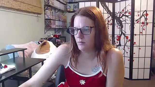 Sarahtineke online show from July 2026 05:29:02 PM