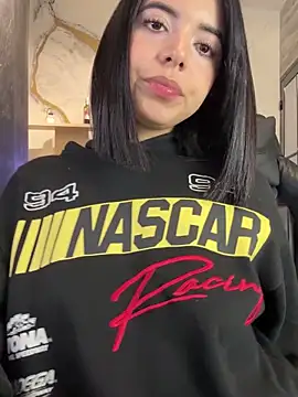 Snapshot of NicolRoss_ chatting on November 2025 05:11:01 PM NicolRoss online show from November 2025 05:11:01 PM