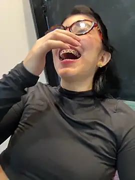 Snapshot of NicolRoss_ chatting on November 2025 07:57:01 PM NicolRoss online show from November 2025 07:57:01 PM