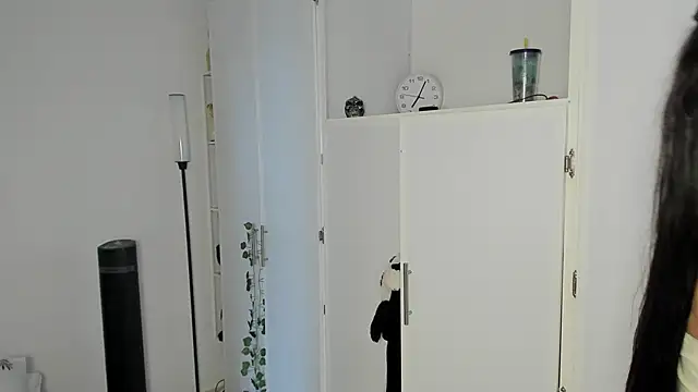 Emperatriiz online show from December 2025 04:47:02 PM