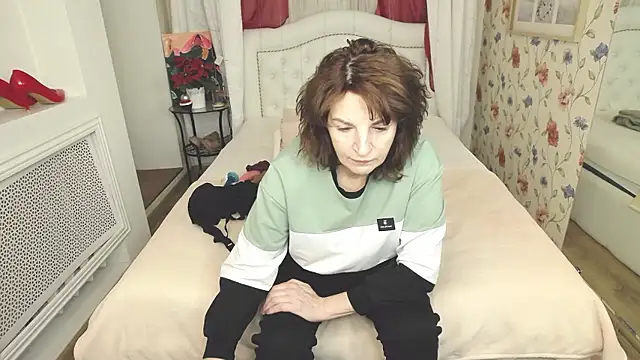 Snapshot of AmiHotGranny chatting on January 2026 06:39:01 AM AmiHotGranny online show from January 2026 06:39:01 AM