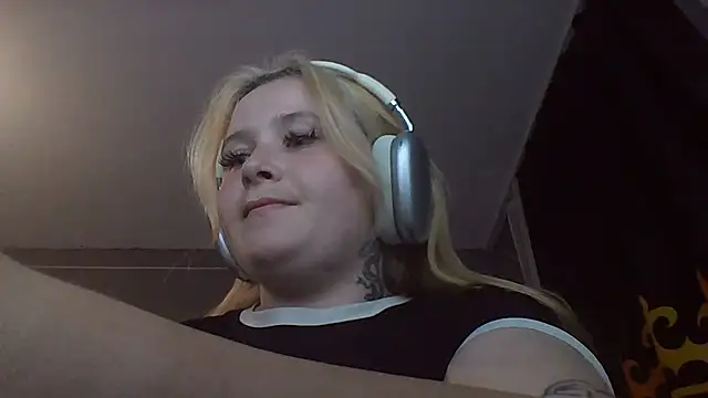 Light Luna online show from July 2026 04:34:01 PM