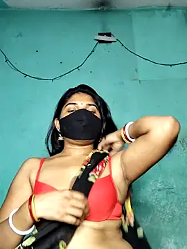 Luv Adite20 online show from February 2025 05:03:02 PM