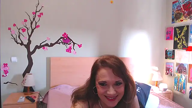 Snapshot of genialwomen chatting on January 2025 10:06:01 AM genialwomen online show from January 2025 10:06:01 AM