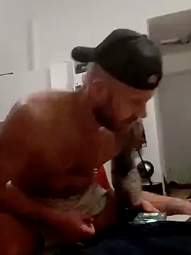 Snapshot of eltoulou chatting on February 2025 02:37:01 AM eltoulou online show from February 2025 02:37:01 AM