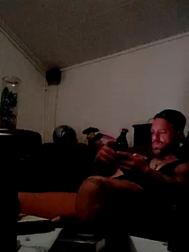 Snapshot of eltoulou chatting on March 2025 02:46:02 AM eltoulou online show from March 2025 02:46:02 AM