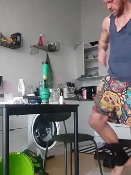 Snapshot of eltoulou chatting on March 2025 04:53:01 PM eltoulou online show from March 2025 04:53:01 PM