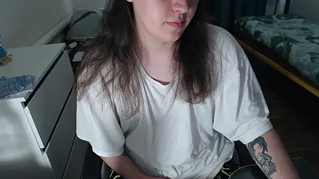 EvaMiron online show from September 2025 09:22:02 AM