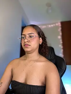 gretta kler1 online show from December 2024 04:44:02 PM