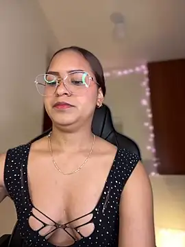 gretta kler1 online show from December 2024 12:33:02 PM