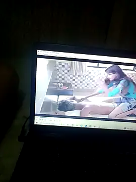 heartbroke13 online show from October 2025 08:48:02 PM