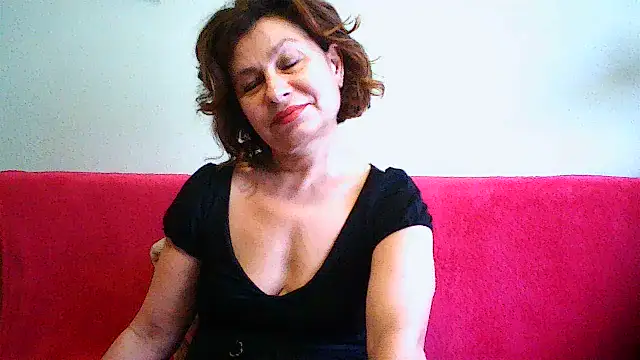 Snapshot of Mat_Elenore chatting on May 2026 05:58:02 AM Mat Elenore online show from May 2026 05:58:02 AM
