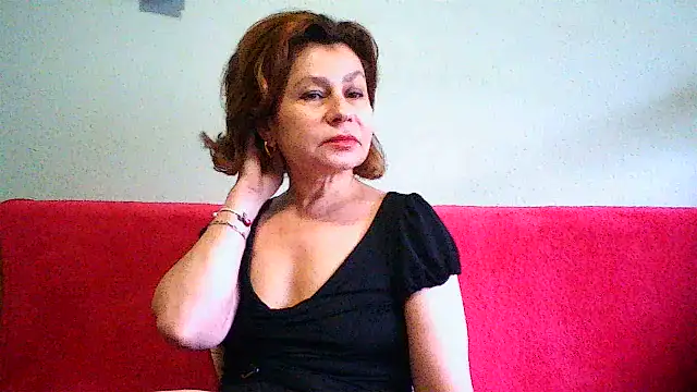 Snapshot of Mat_Elenore chatting on May 2026 06:21:01 AM Mat Elenore online show from May 2026 06:21:01 AM
