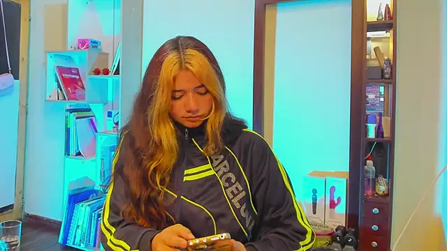 Snapshot of Amywhitexxxd chatting on February 2025 03:29:02 AM Amywhitexxxd online show from February 2025 03:29:02 AM